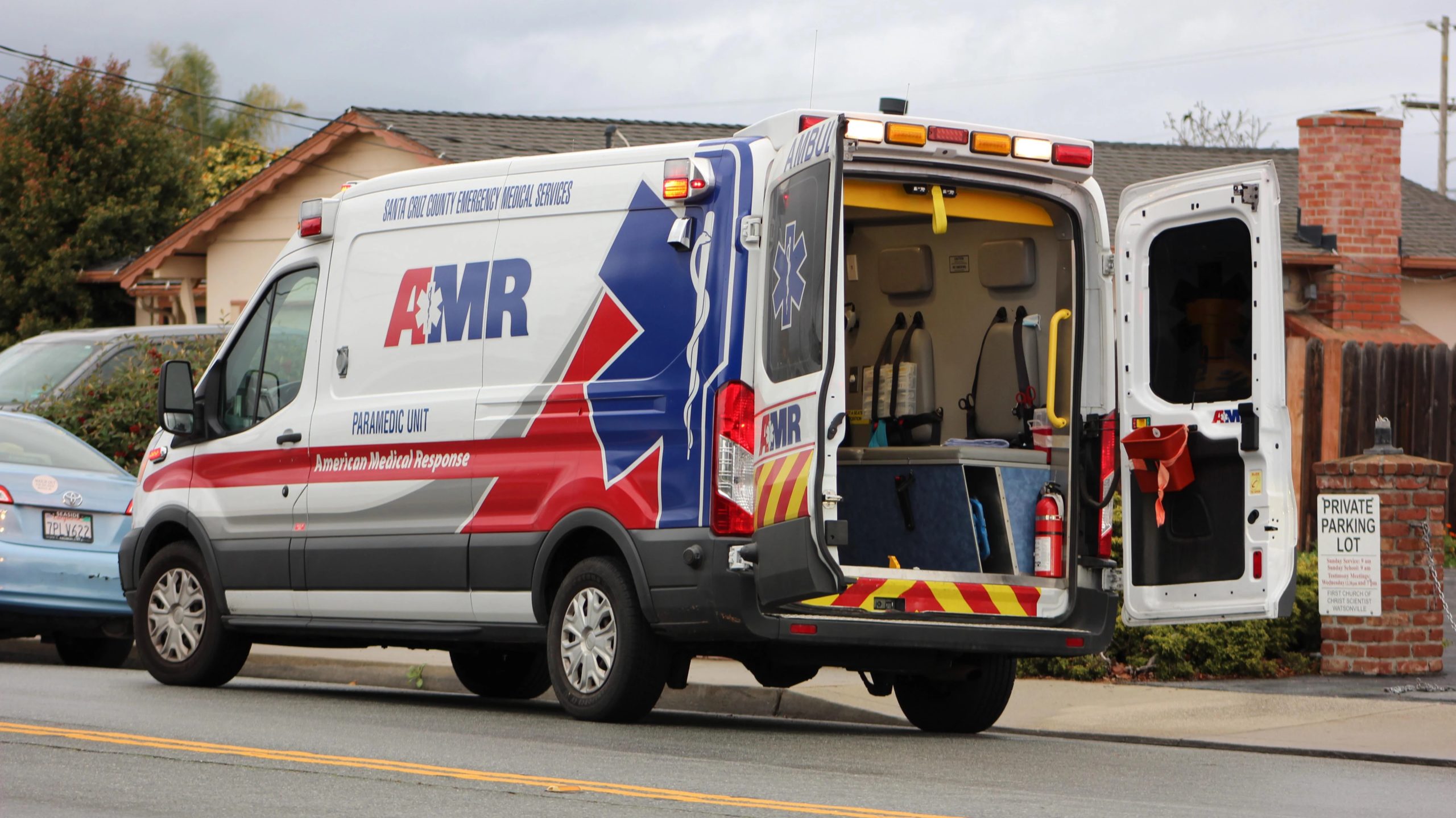 Paramedics try to reduce non emergency hospital visits Santa