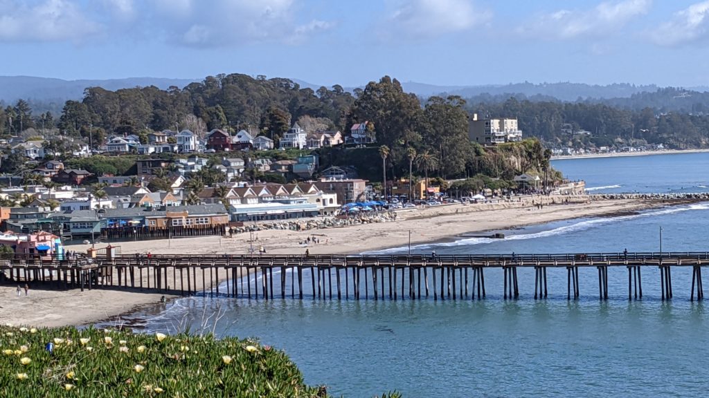 Image for display with article titled Vacant-Home Tax Advances in Capitola