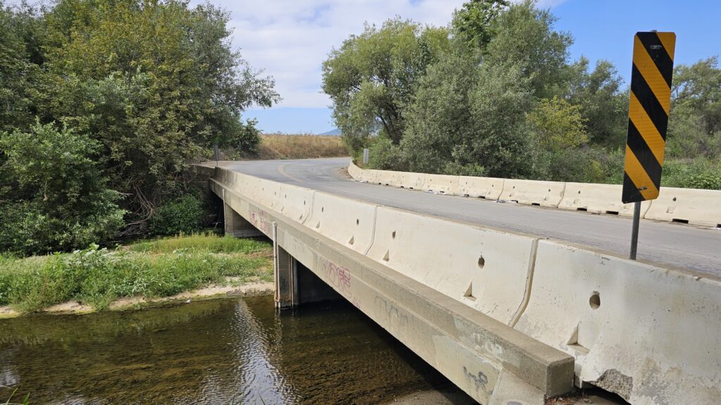 Image for display with article titled Months after Pajaro flood, repair crews race against winter rain