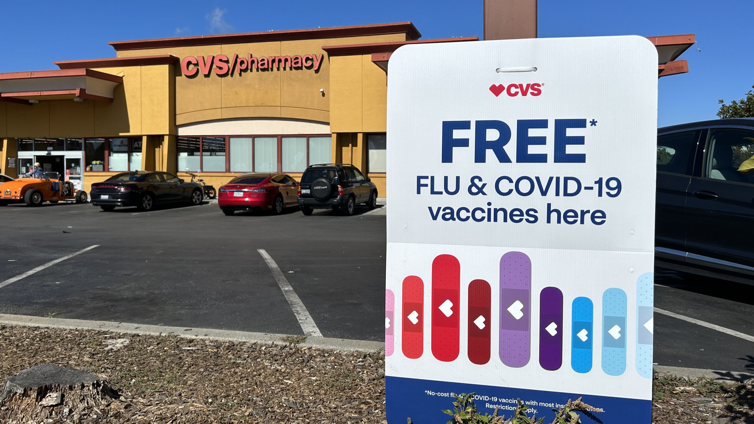 How to get a 2023 2024 COVID vaccine and flu shot in Santa Cruz