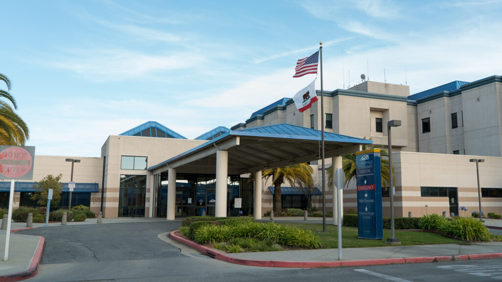 Image for display with article titled Watsonville Hospital Bond Tilts Toward Approval