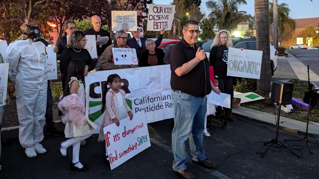 Image for display with article titled Watsonville Residents Push for Stricter Pesticide Rules