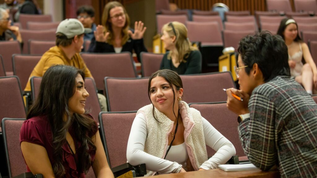 Image for display with article titled Cabrillo College Students Propose Solutions to Commuting Problems