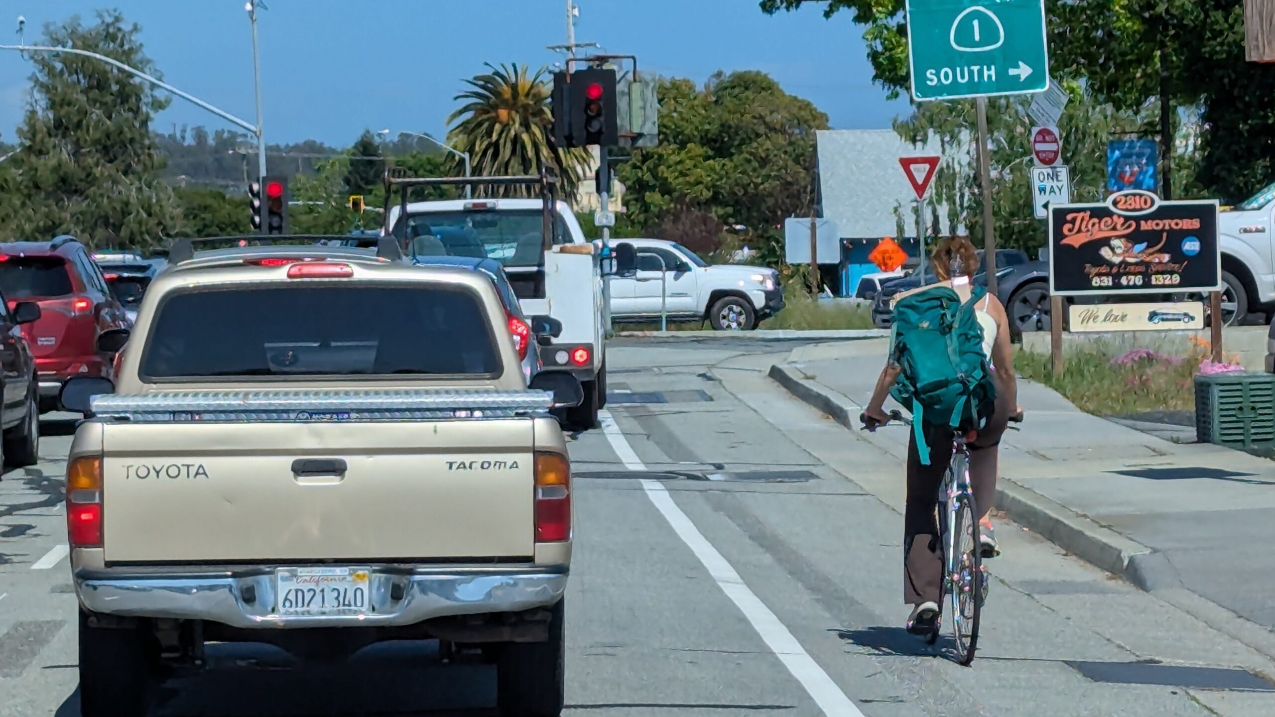 bike biker bicycle cyclist Soquel Ave Hwy 1 4-29-2025 Baxter 16 9