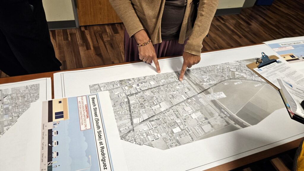 Image for display with article titled Watsonville Rail Trail, Train Depot Options Presented