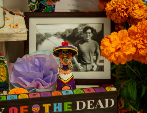 Fotos: residentes de Watsonville muestran sus altares del Día de los Muertos